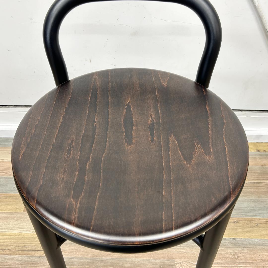 【値下げ】MAGIS ハイチェア Pipe stool ブラック ダークビーチ