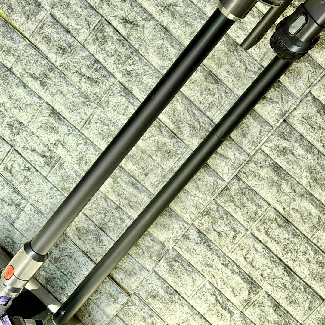 掃除機・クリーナー Dyson Cyclone V10 Fluffy SV12 A