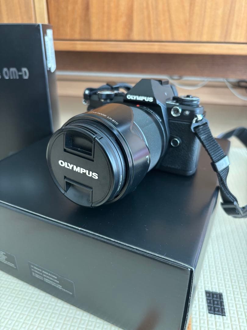 デジタルカメラ OLYMPUS OM-D E-M5 Mark II
