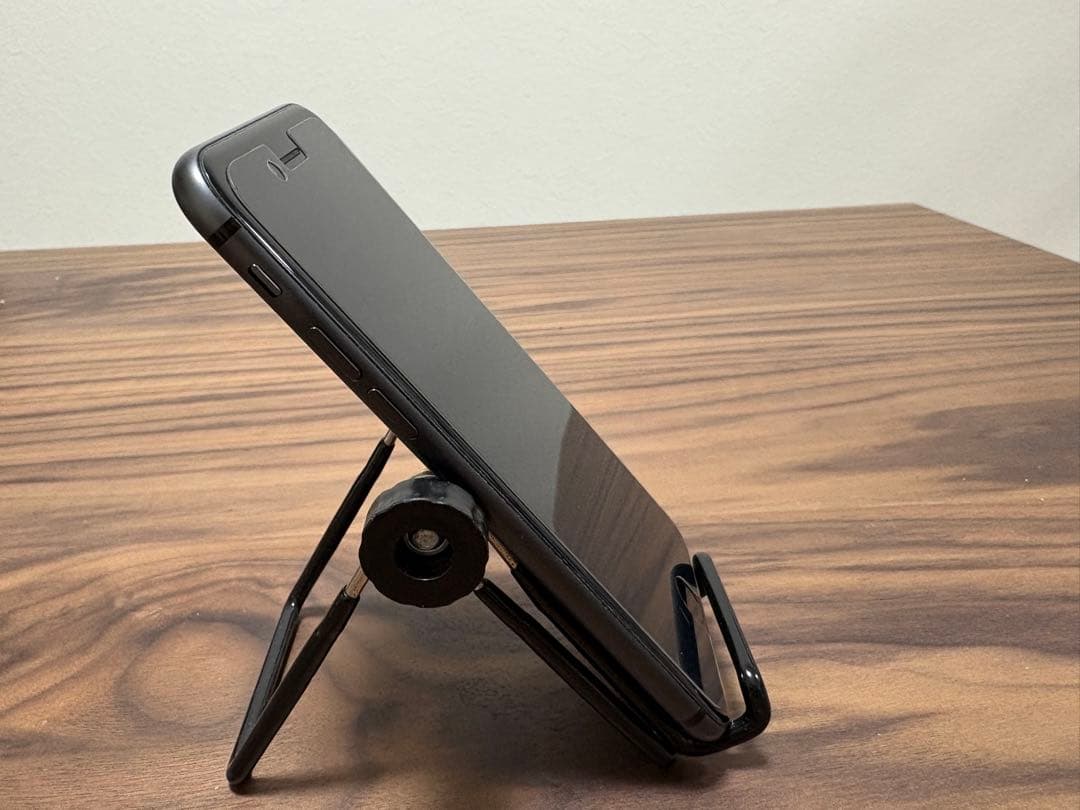 Apple iPhone 8 スペースグレー 64GB