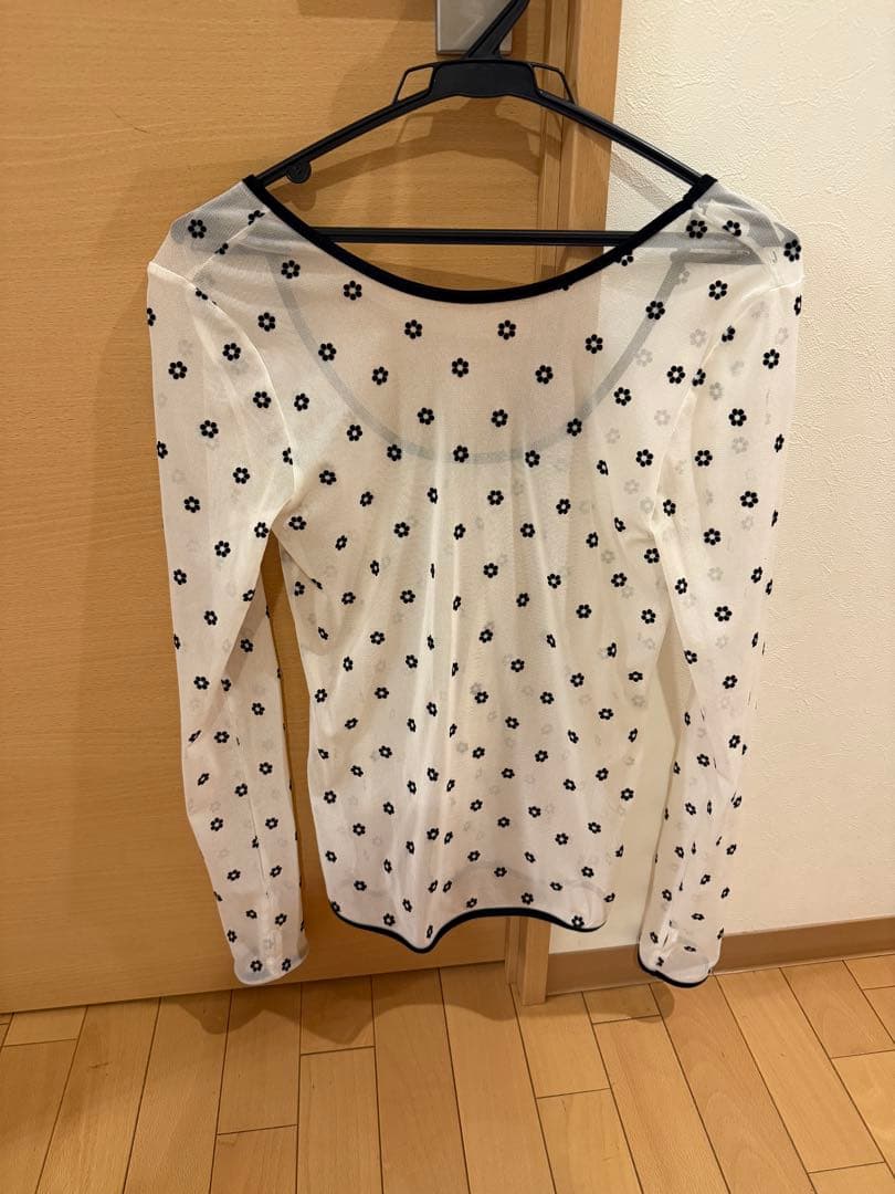 ヘヨン hyeon sheer tops flower ホワイト