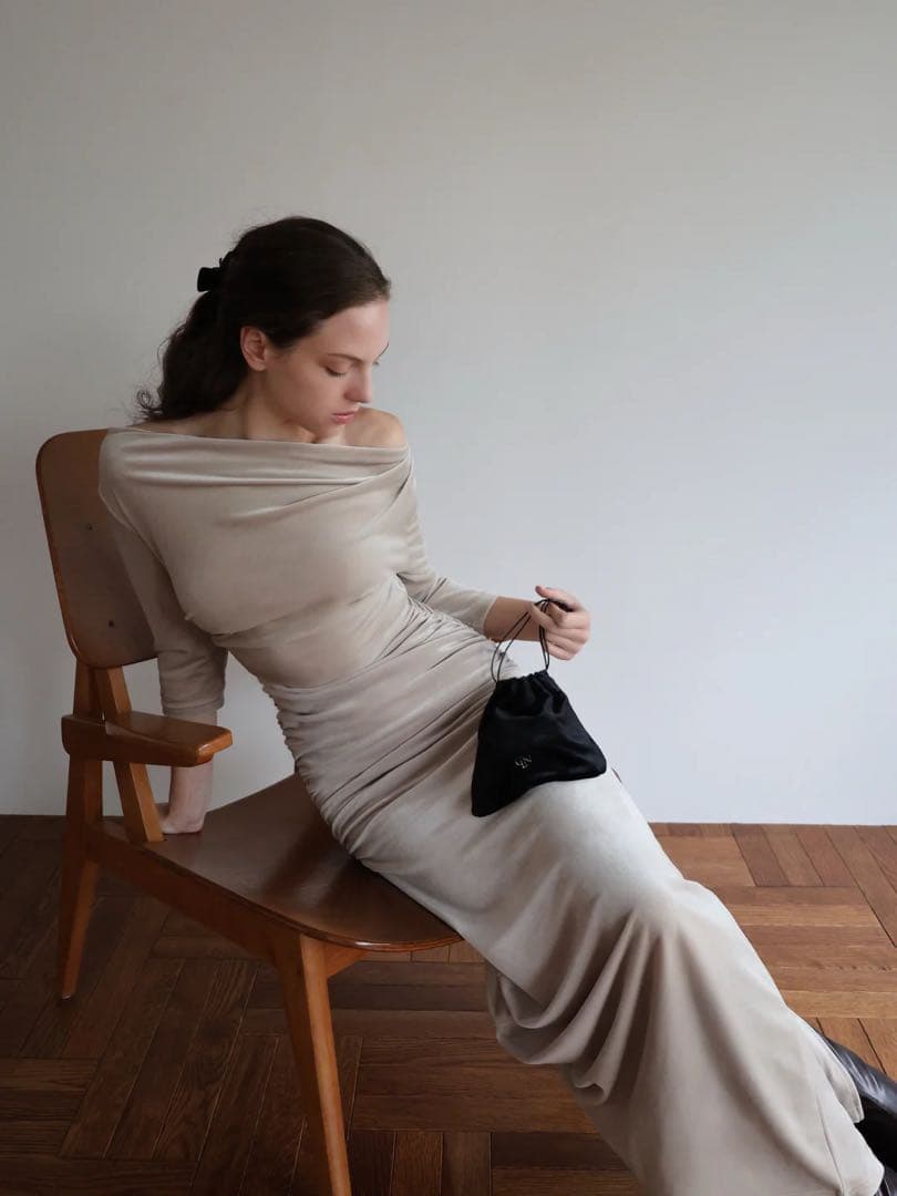 【新品未使用】Celon ドレープペロアドレス