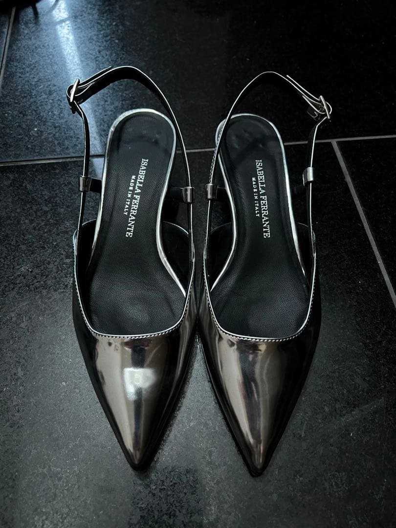 【ISABELLA FERRANTE】シルバー パンプス