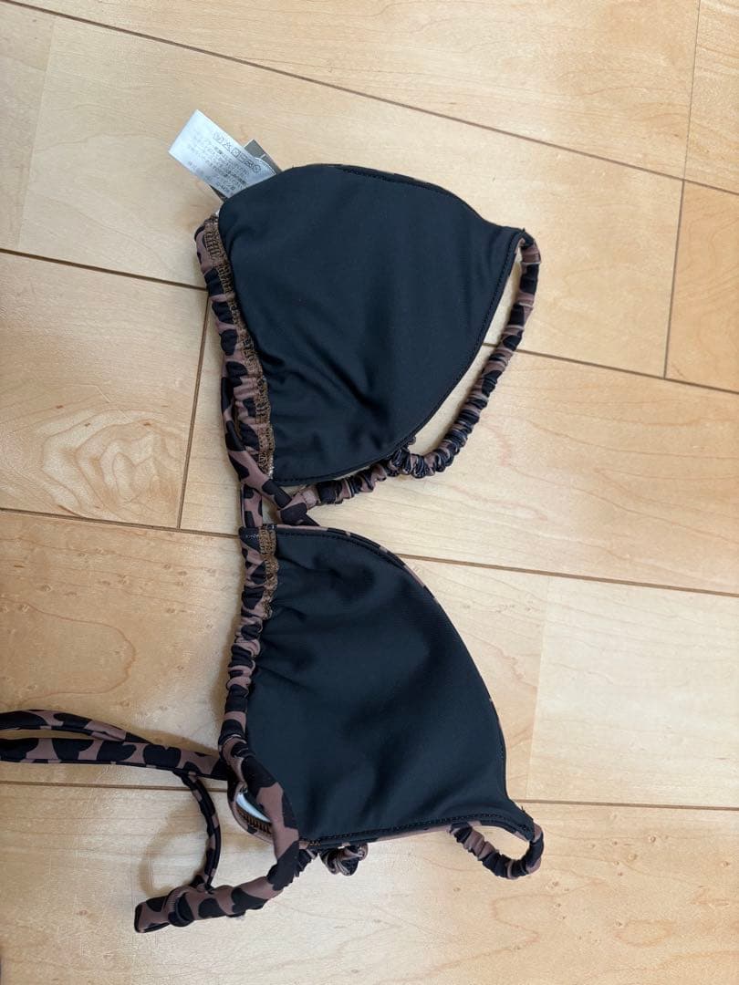 アリシアスタン ビキニ 上