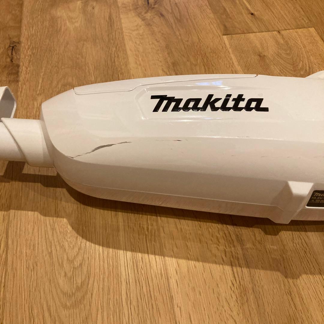 マキタ makita 充電式　コードレス掃除機 紙パック式 CL107FD