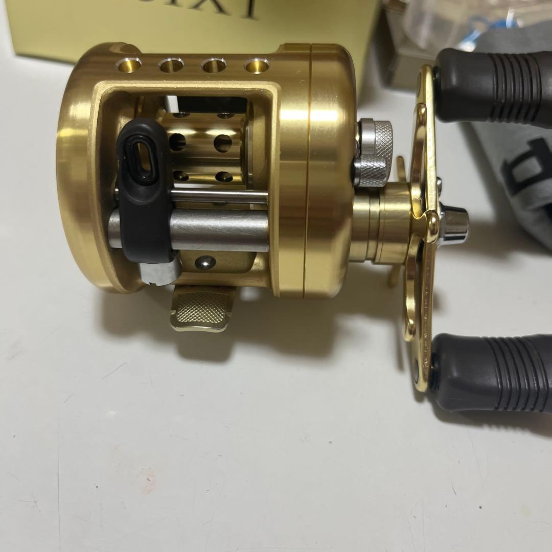 シマノ　カルカッタ　101XT