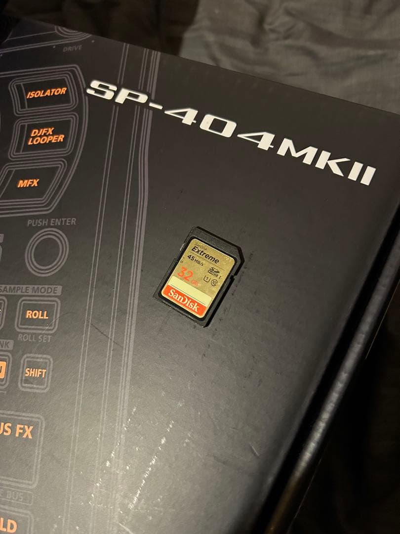 Roland SP-404 MKII サンプラー