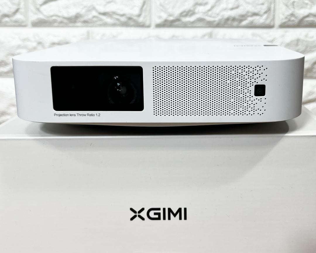 XGIMI■高輝度フルHD1080pプロジェクターElfin／AndroidTV