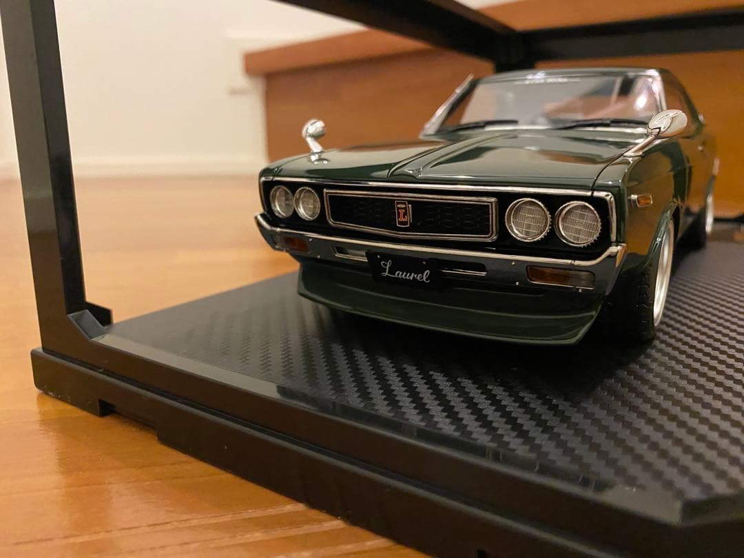 ミニカー Laurel 2000SGX 1/18