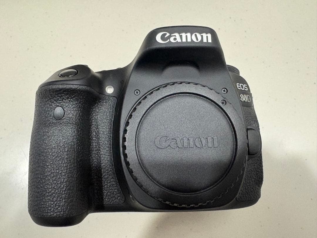 デジタルカメラ Canon EOS 80D EF-S18-135IS USM kit