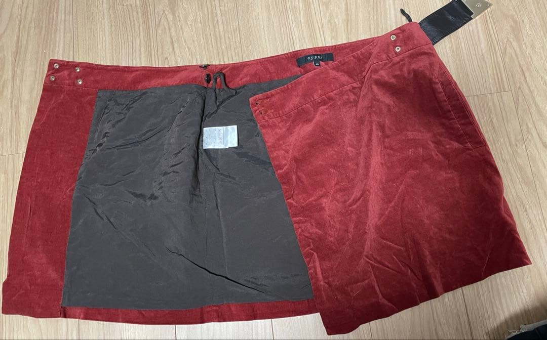 GUCCI 赤 タイトスカート 40