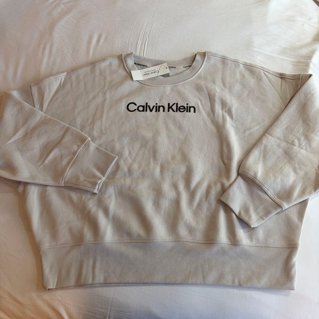 カルバンクライン　スウェット　新品