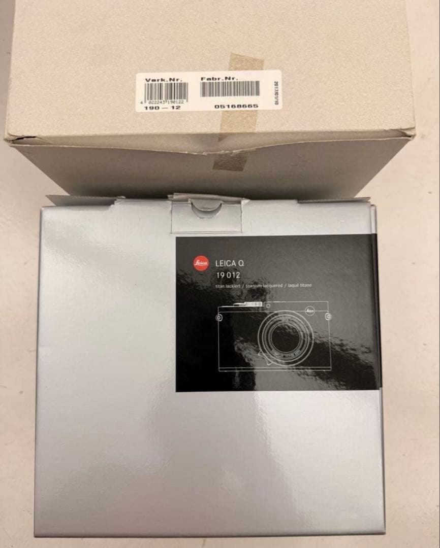 ライカ LEICA Q Titanium Grey camera