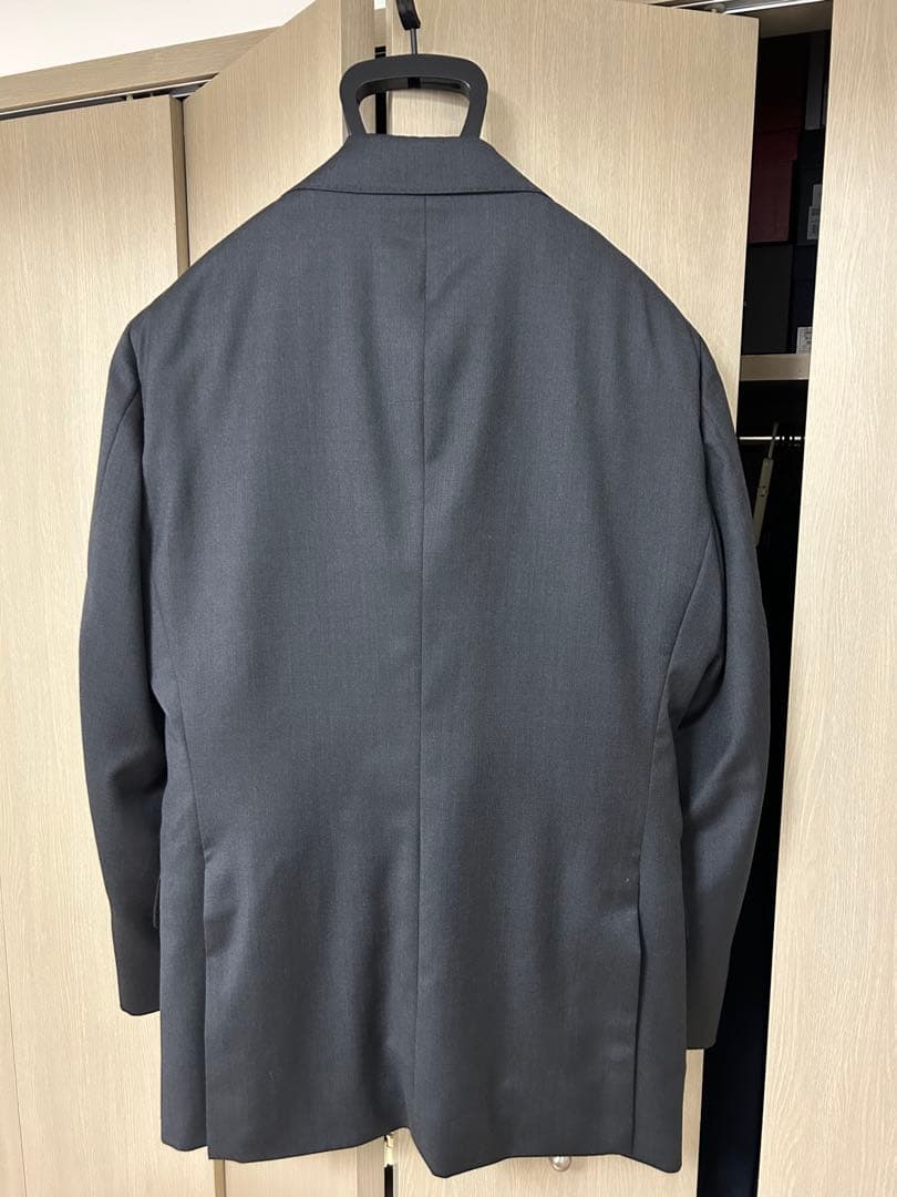 ユニバーサルランゲージメジャーズ　 オーダーメイドスーツ チャコールグレー