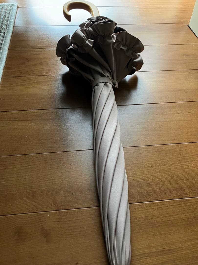 （美品）サンバリア長傘ピンクフリル 付き 日傘S