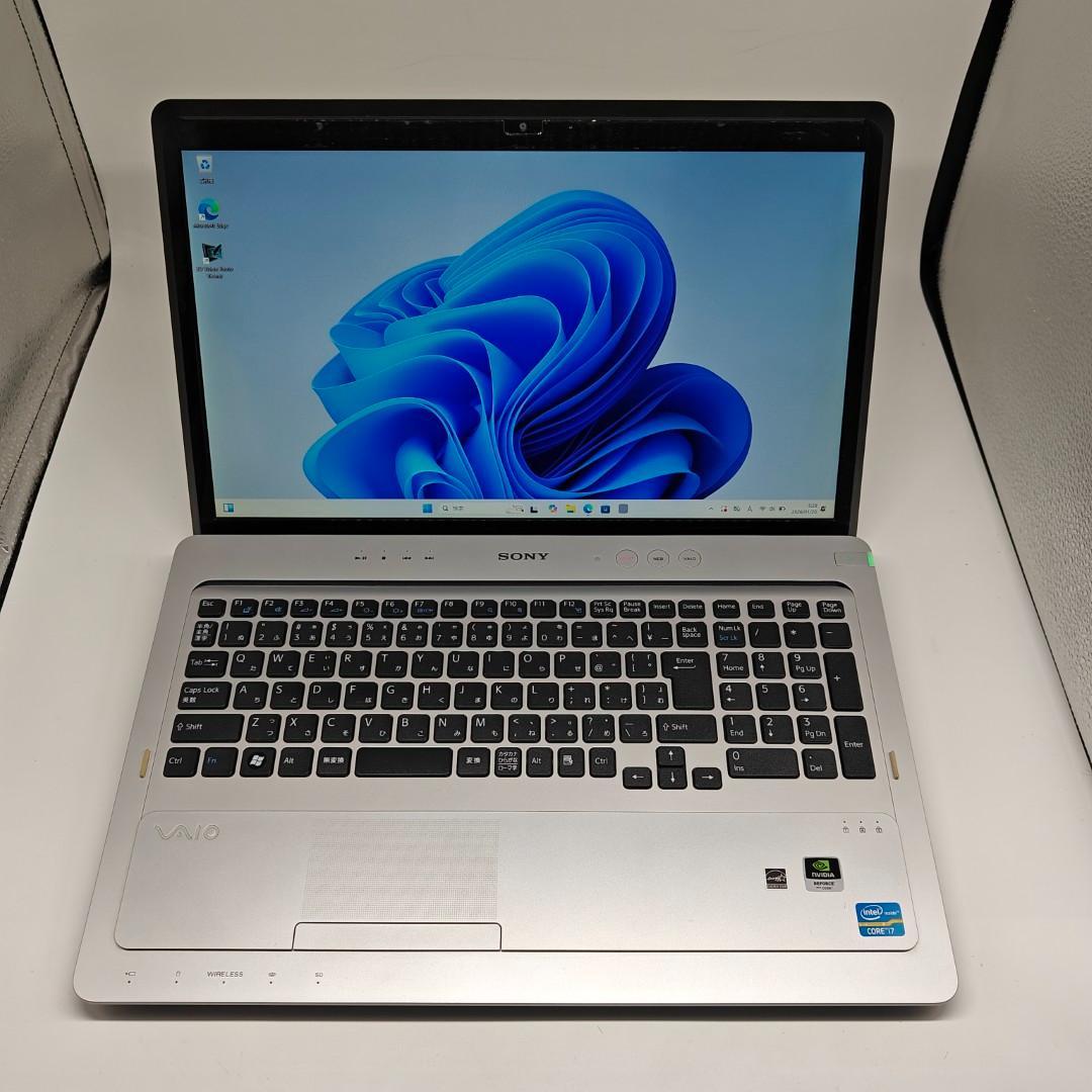 【VAIO】爆速i7 SSD256GB 8GB シルバー 大型ノートPC