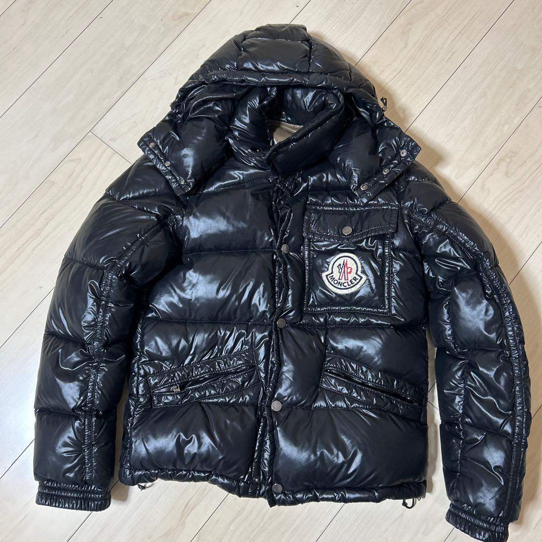 モンクレール　Ｋ2 ビックワッペンダウンジャケット
