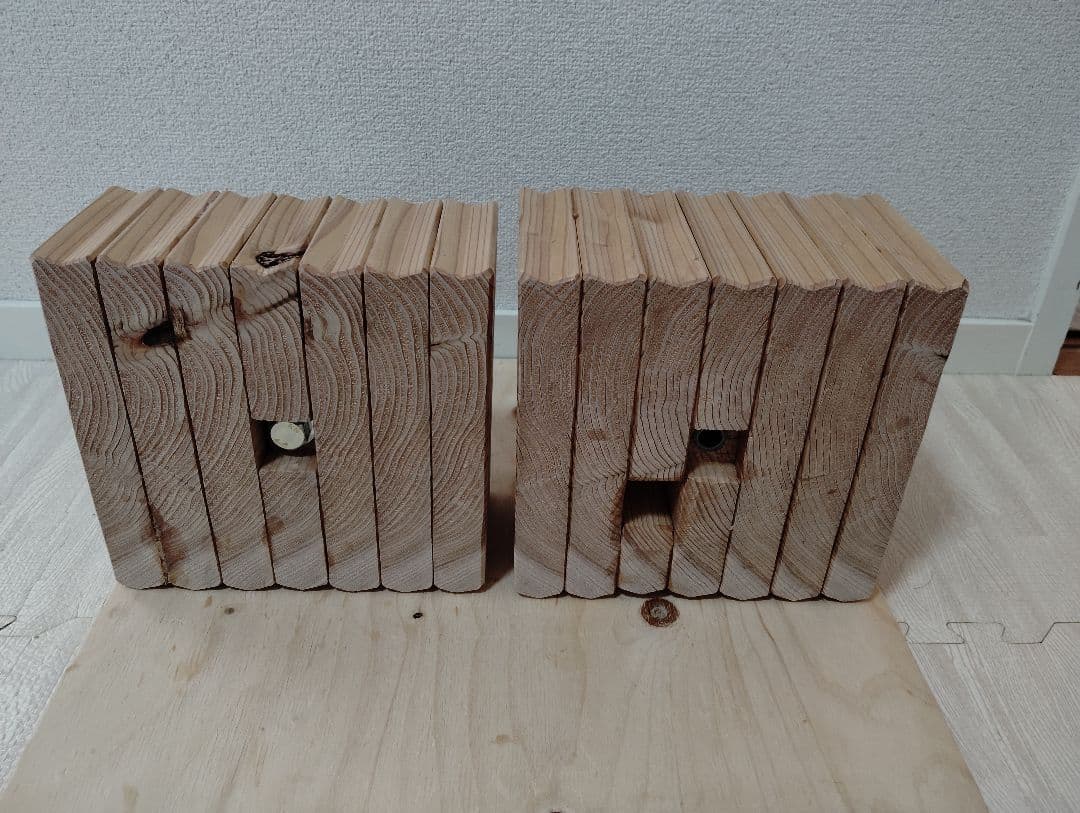 回転式籾擦り機(小型 回転軸ボルト、上部投入タイプ)