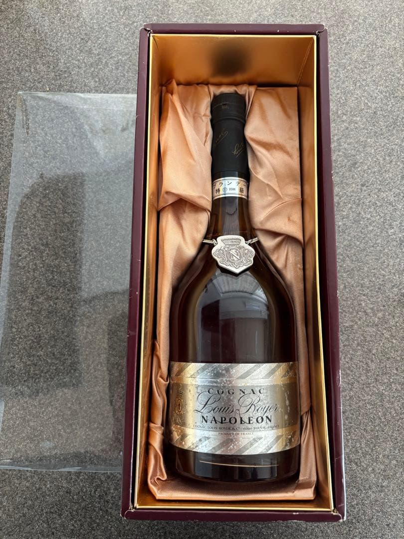 ナポレオンブランデー ルイ・ヴィトンロワイエ コニャック特級700ml 未開封