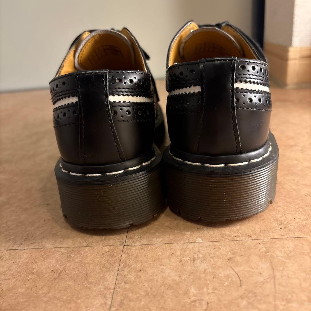 【最終お値下】Dr. Martens 黒白ウィングチップシューズ