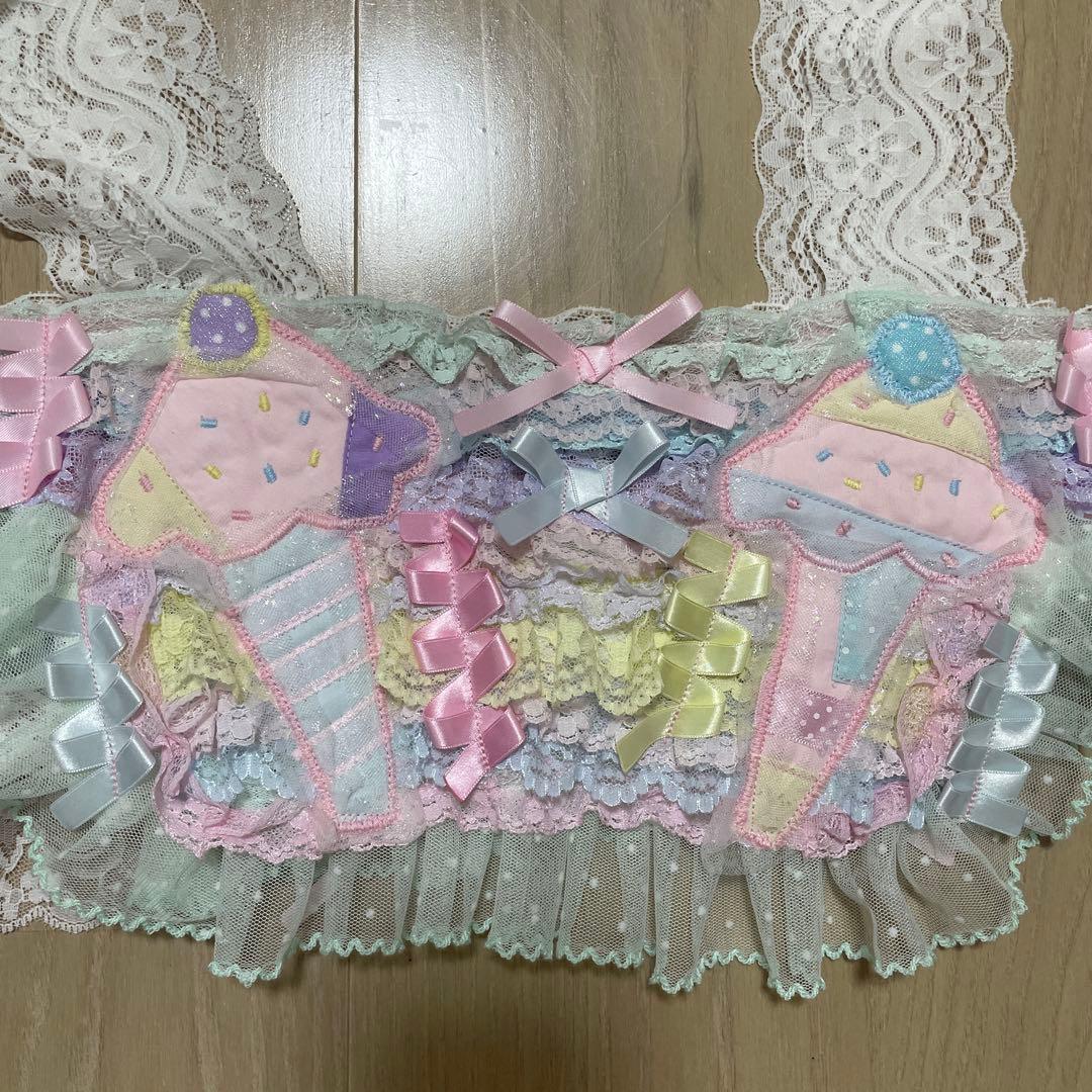グニフニ♡アイスクリームの着るアクセサリー(短いキャミソール)