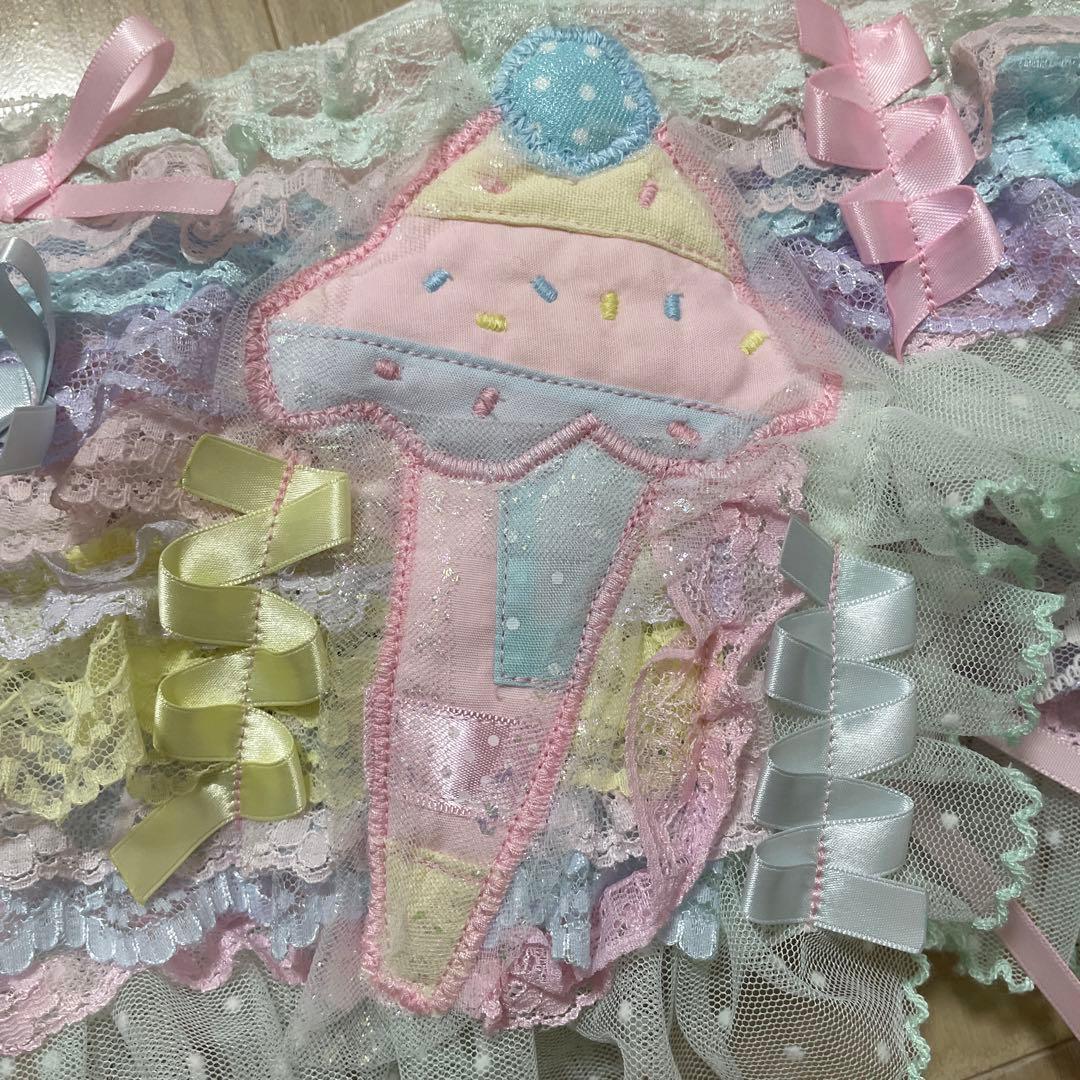 グニフニ♡アイスクリームの着るアクセサリー(短いキャミソール)