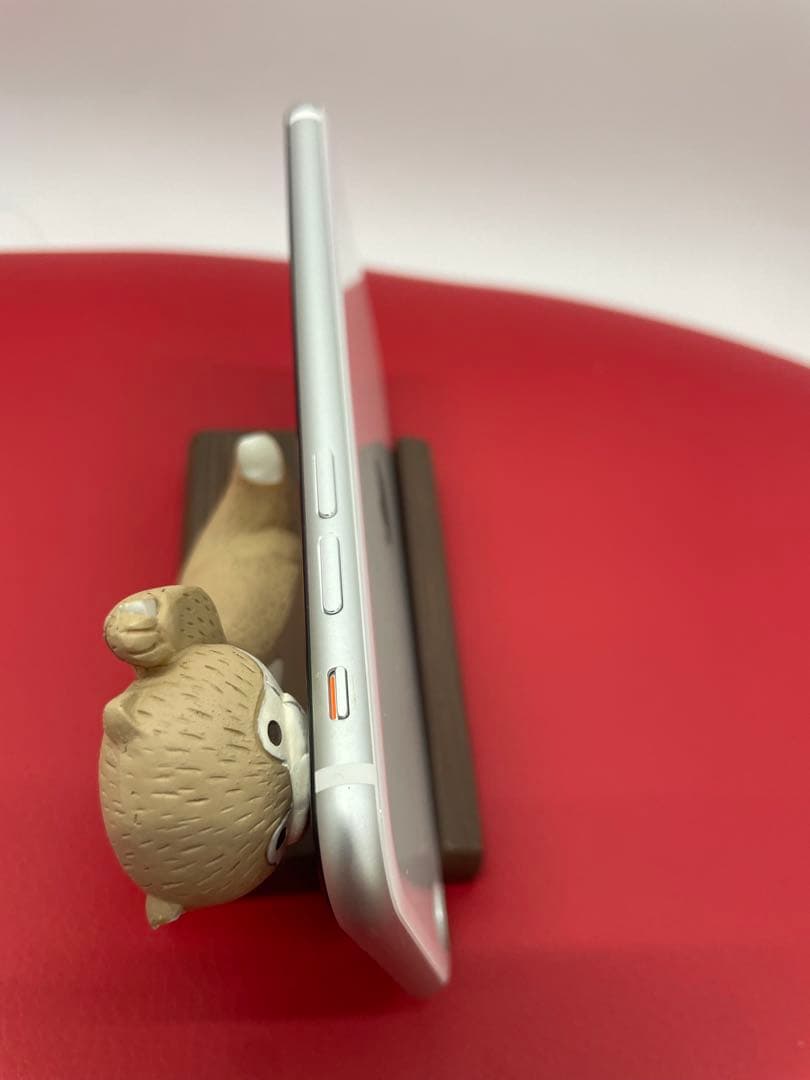 Apple iPhone SE2 64GB ホワイト