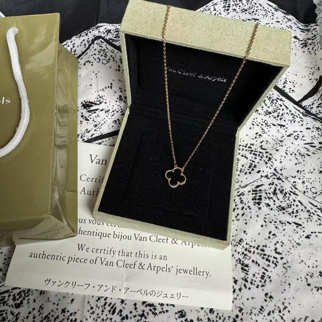 Van Cleef & Arpels 四つ葉のクローバーネックレス@3