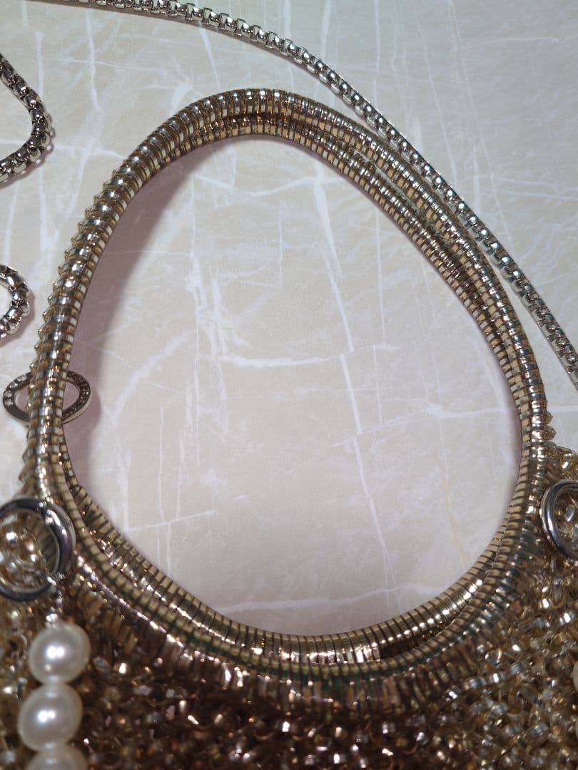 美品アンテプリマワイヤーバッグラウンド縦型シルバーゴールドショルダーチェーン付