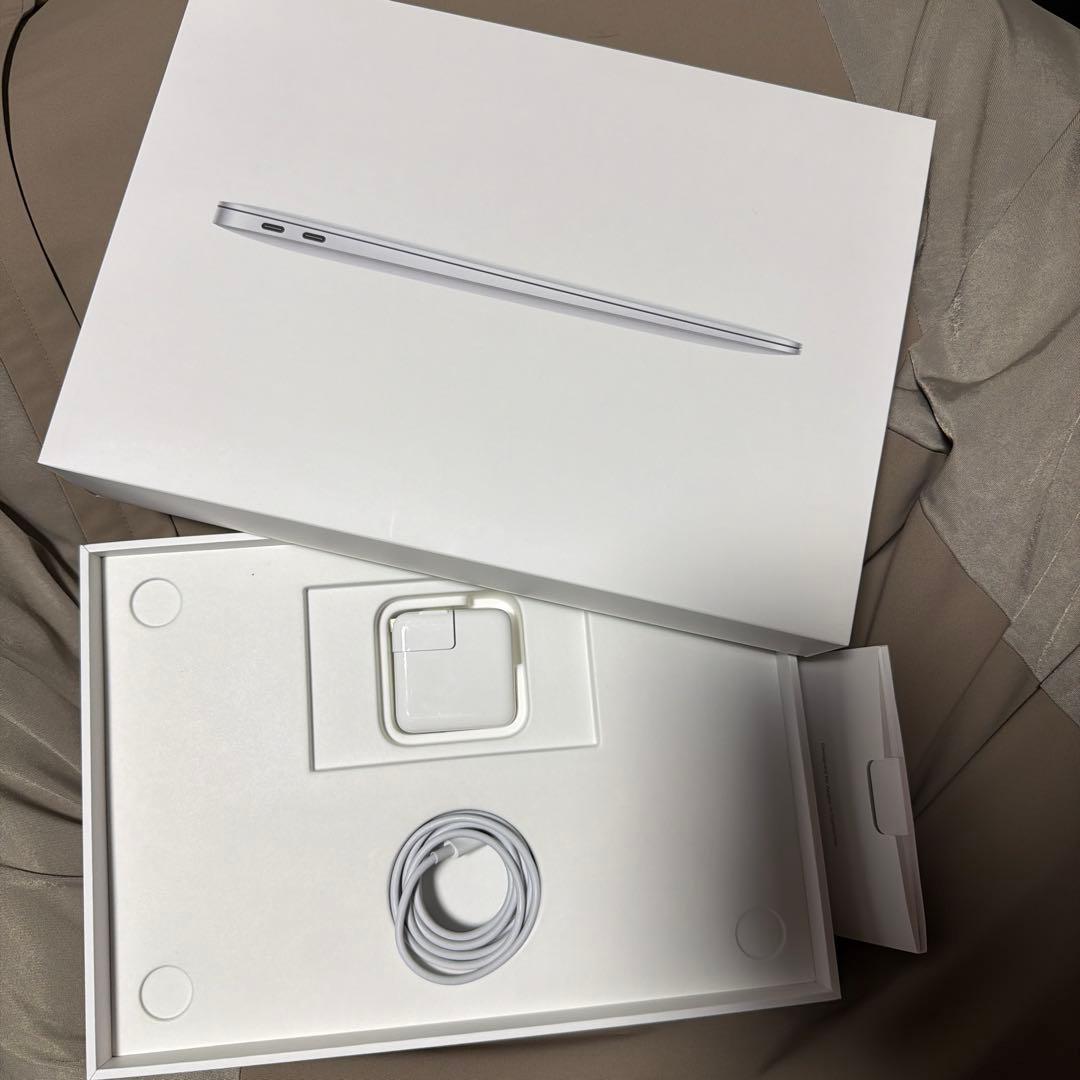 Apple MacBook Air 13インチ シルバー