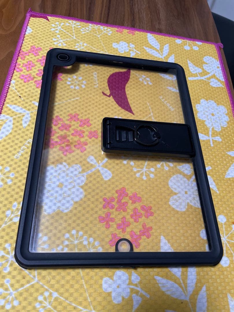 iPad 第５世代 9.7インチ 32GB 防水ケース付き