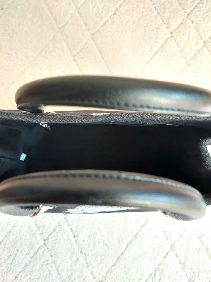 ✨極美品✨Rady ハローキティ 黒 キャンバス ハンドバッグ　即完売品