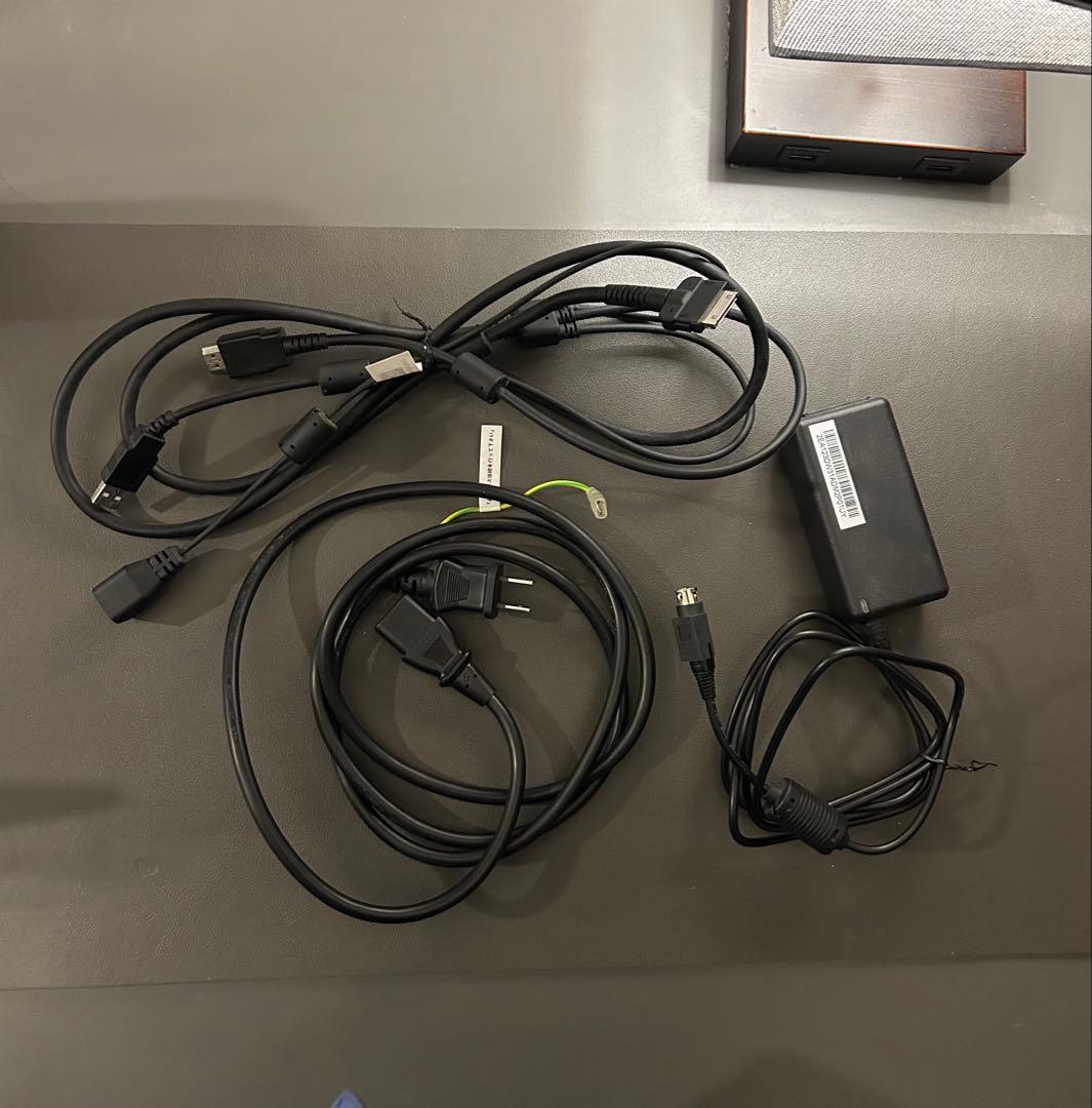 ワコム 液タブ 液晶ペンタブレット Wacom Cintiq 16