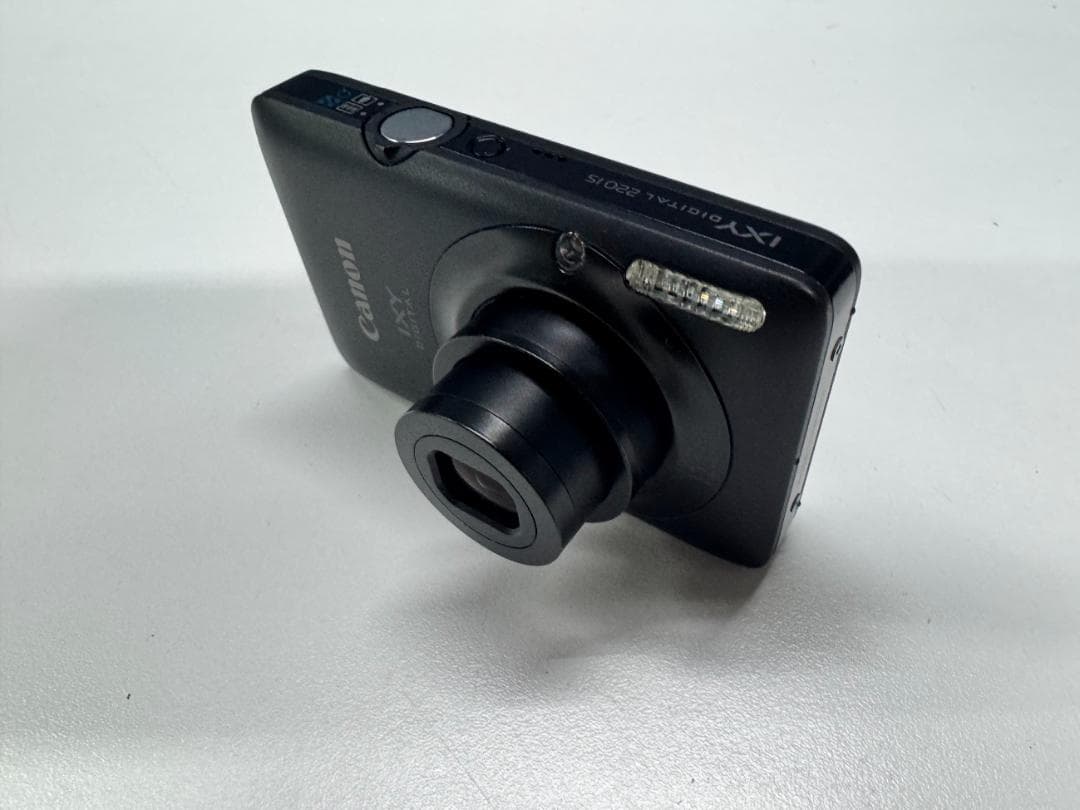 Canon IXY DIGITAL 220 IS デジカメ