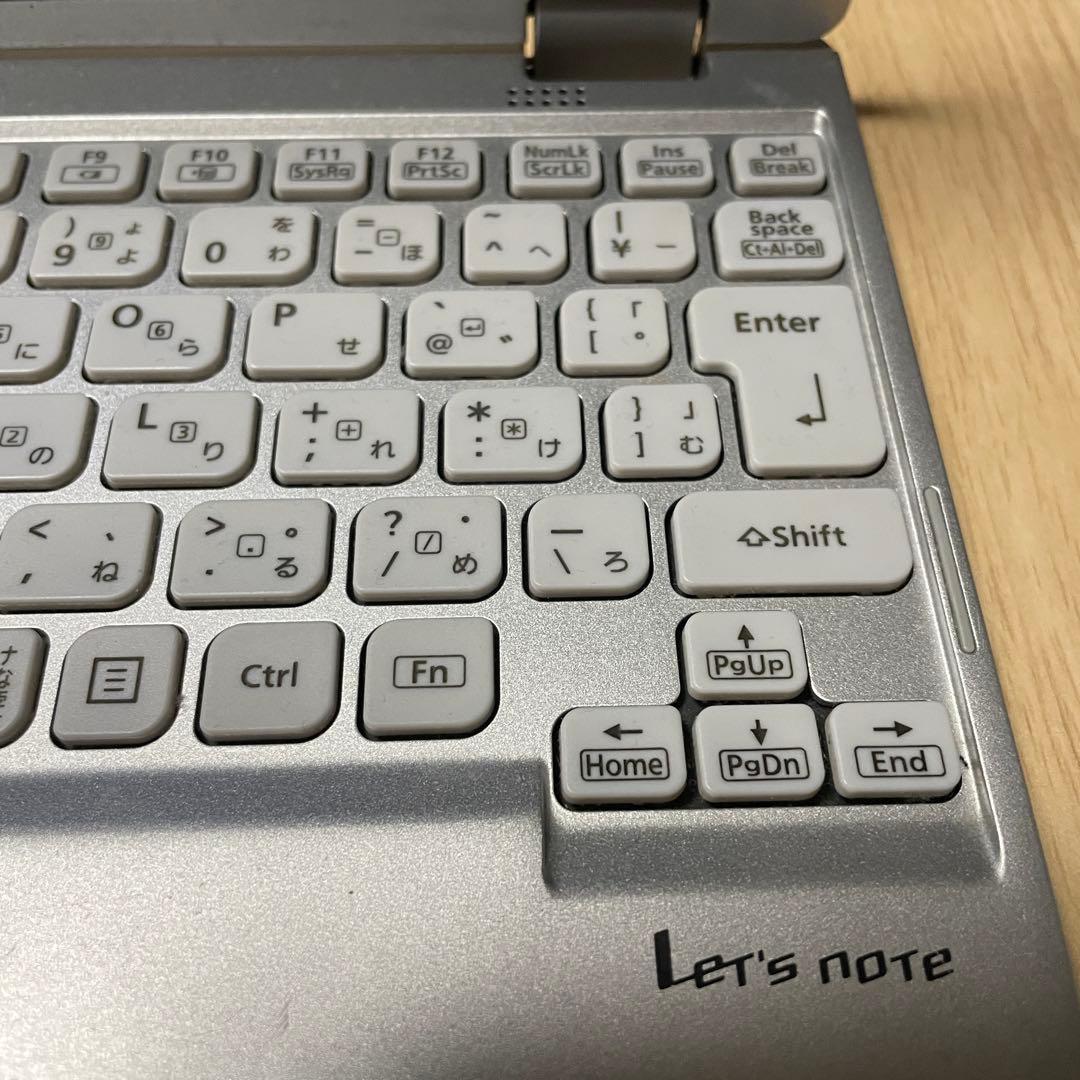 バッテリーほぼ新品　Panasonic CF-QV8T11VS