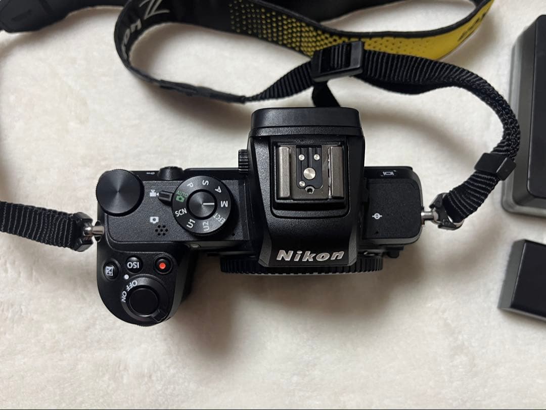 美品‼️nikon z50 ミラーレス一眼カメラ