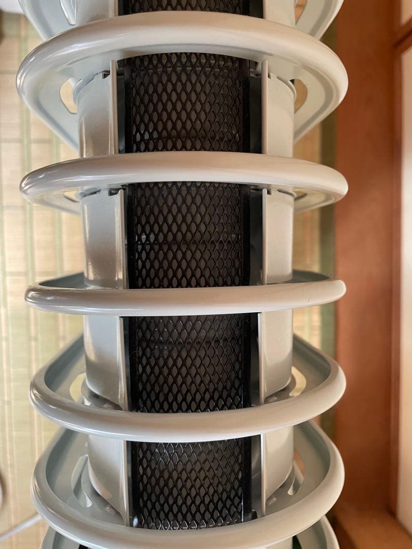 DeLonghi デロンギ　オイルヒーターRHJ45M0807トップハンガー付き