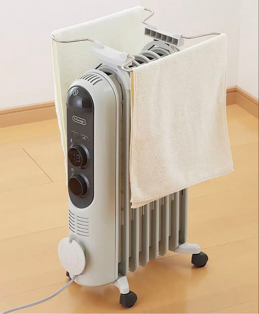 DeLonghi デロンギ　オイルヒーターRHJ45M0807トップハンガー付き