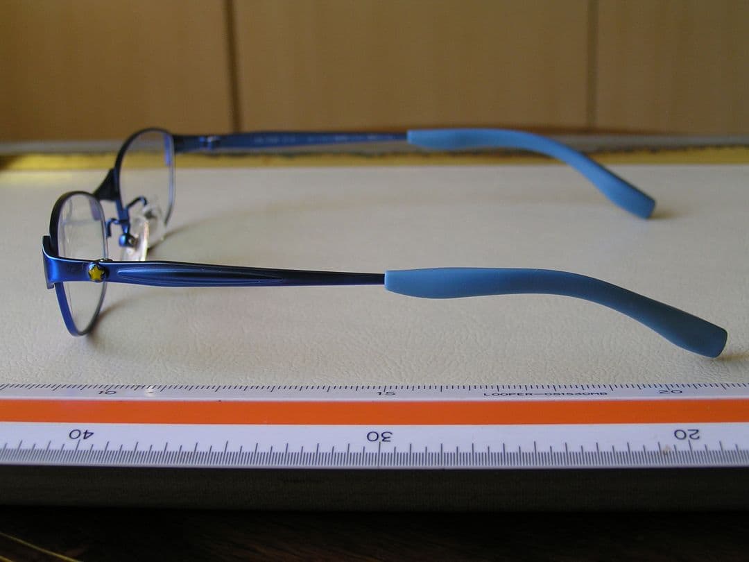 ドラゴンボール Z メガネフレーム
 (ケース 付)