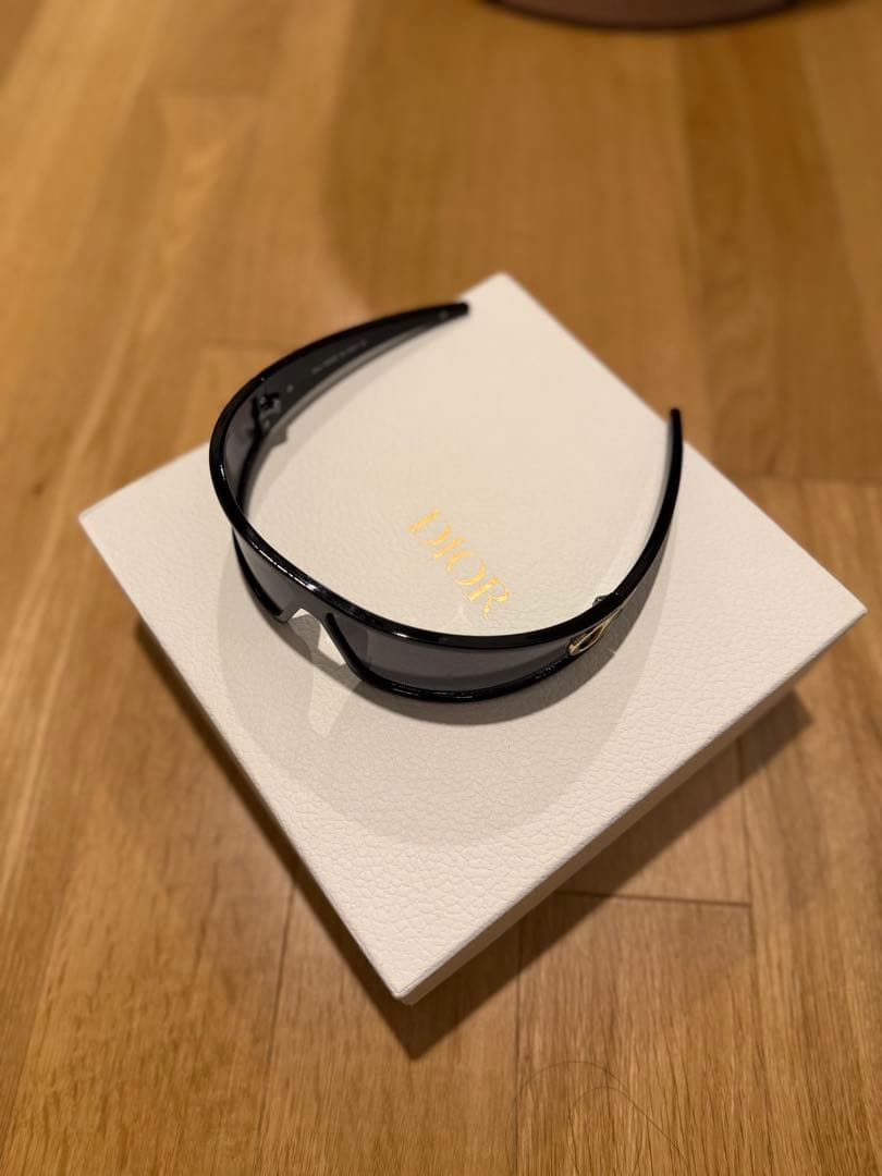 Dior ブラック サングラス