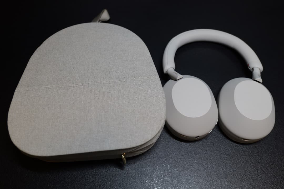 【完備品：美品】SONY WH-1000XM5 ワイヤレスヘッドホン ホワイト