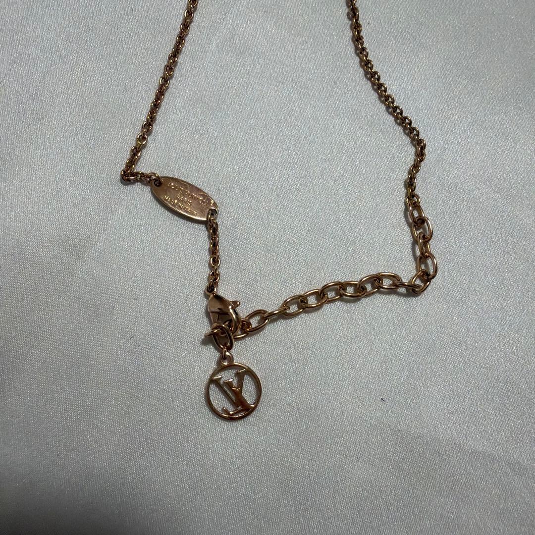 LOUIS VUITTON ルイヴィトン　アイコニック