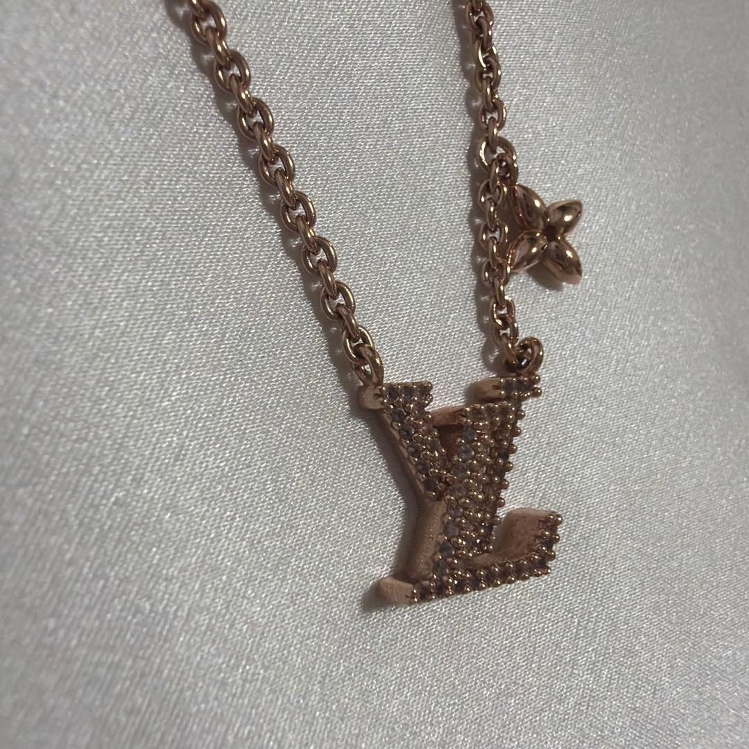 LOUIS VUITTON ルイヴィトン　アイコニック