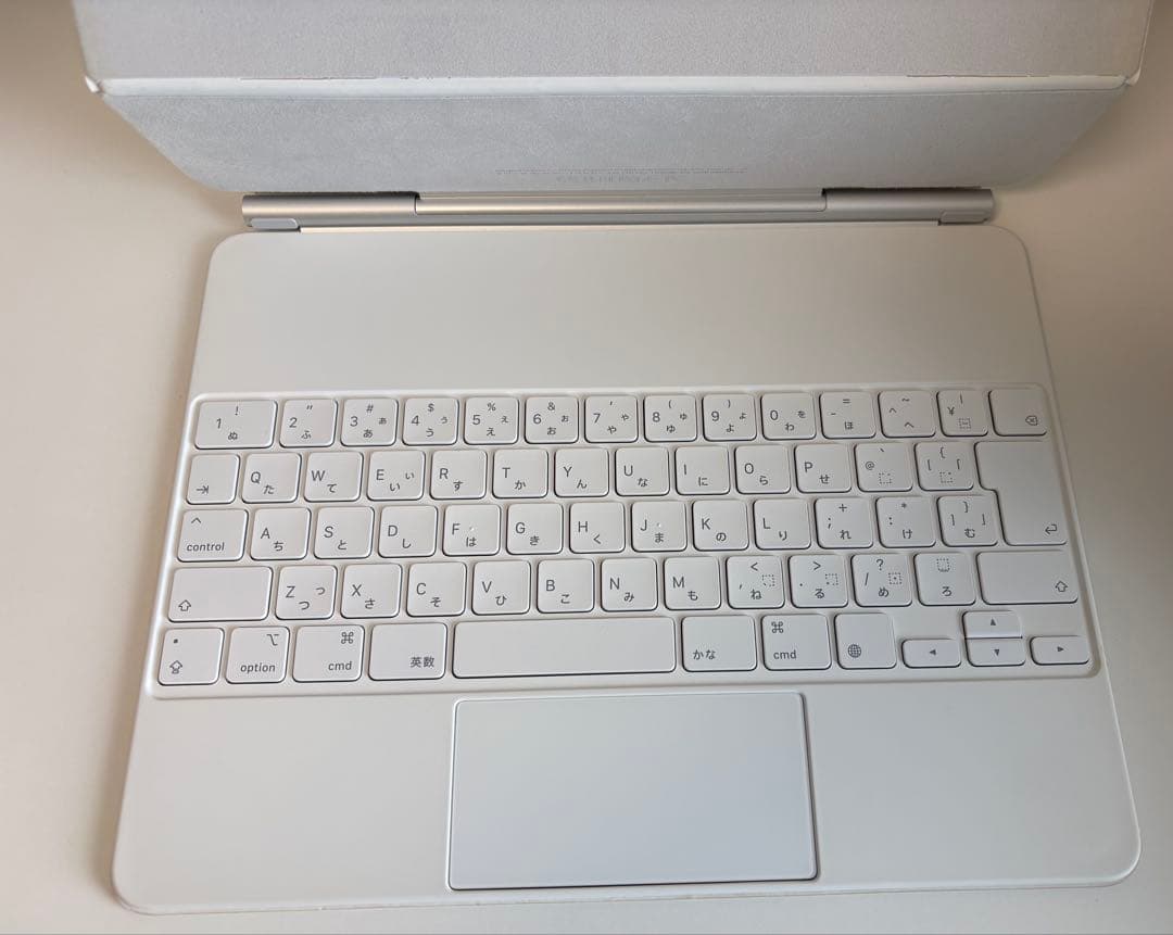 iPad Pro 12.9 (2021) 用 Magic Keyboard