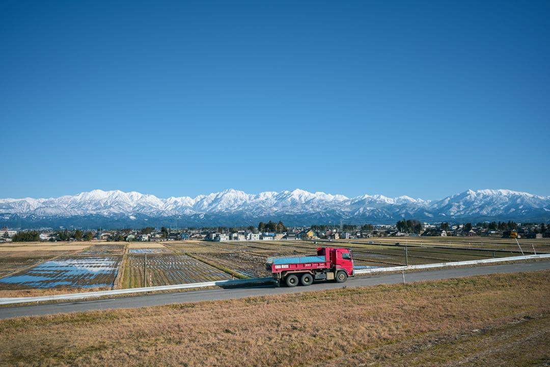 【美品】NIKKOR Z 28mm F2.8 SE ＋プロテクター＋レンズフード
