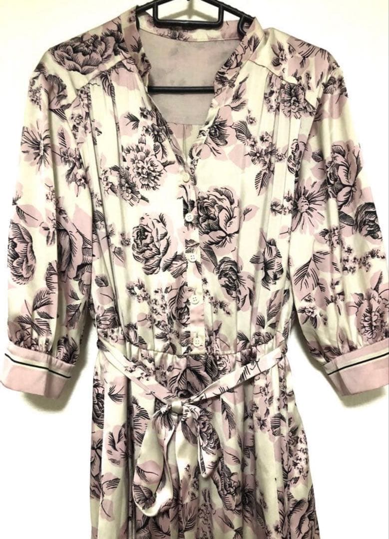 ラインフラワープリントワンピース グレースコンチネンタル ピンク