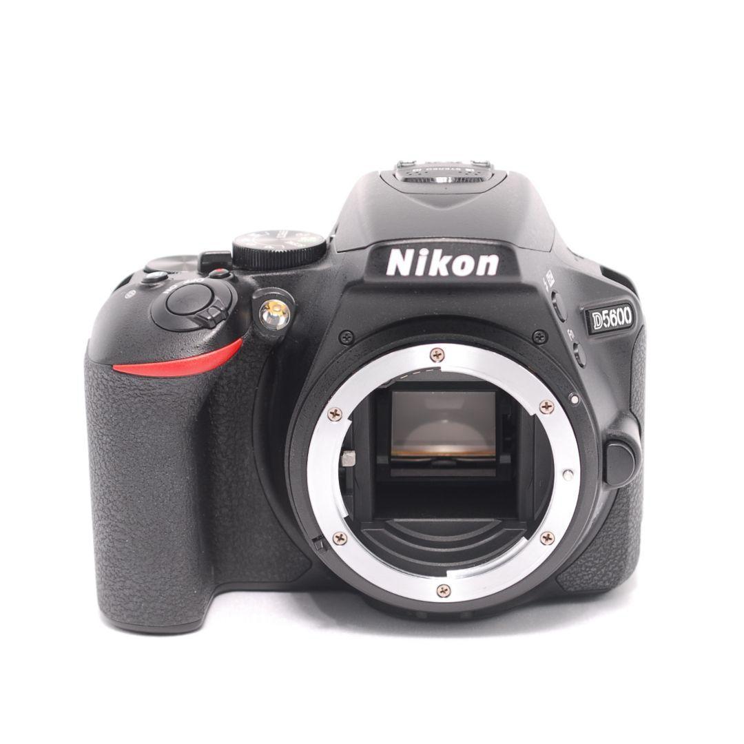 ❤即購入1000円OFF❤美品❤ ニコン D5600 高性能 手振れ補正レンズ