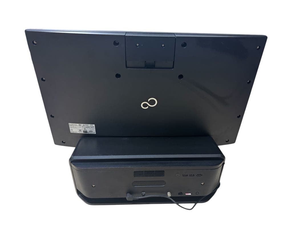 富士通✨デスクトップ❗️corei7❗️第6世代❗️HDD2.7TB✨訳あり❗️