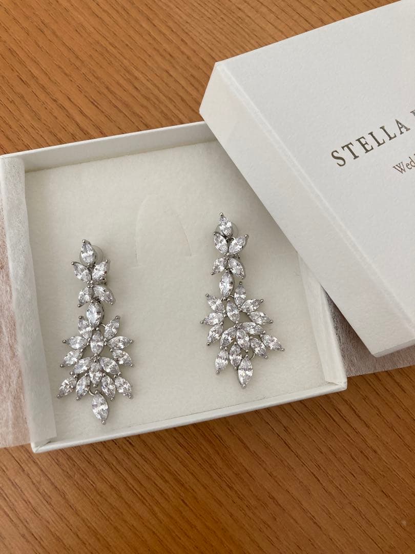 STELLA BRIDAL ヘッドドレスとイヤリングセット