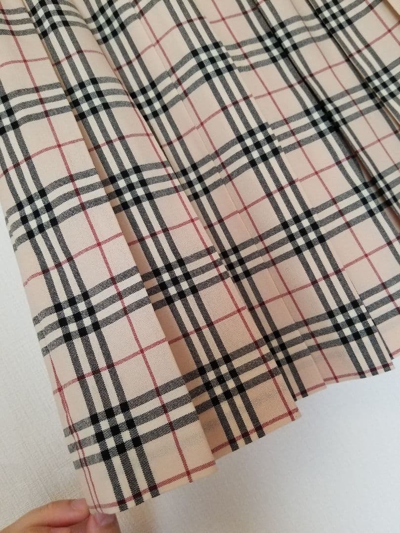 バーバリーセットアップ 未使用近 美品 ベージュ 新品ソックス付 150.160